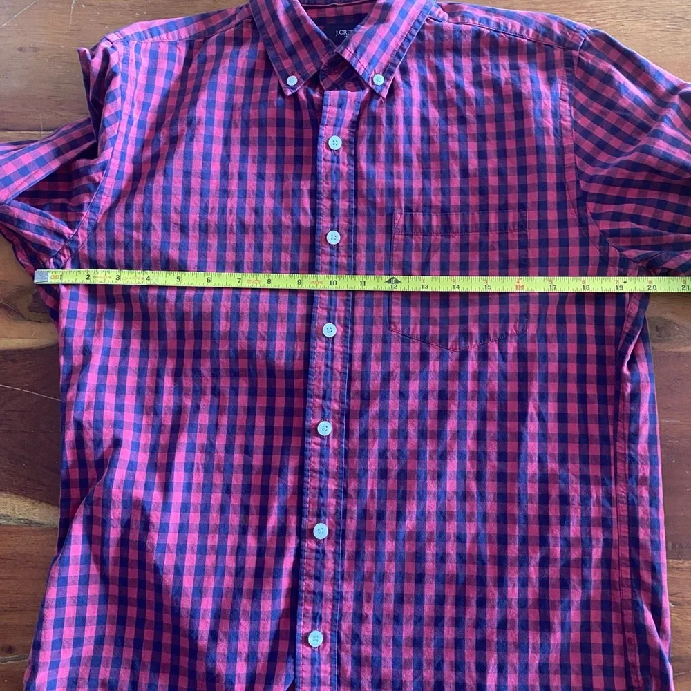 J. Crew Men's Red and Navy Gingham‎ Button-Down Shirt size S
